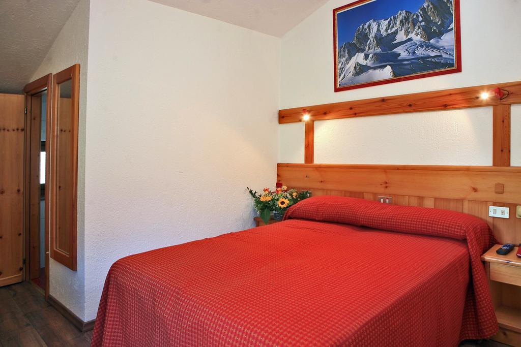 Albergo Le Marmotte Pre-Saint-Didier Exterior photo
